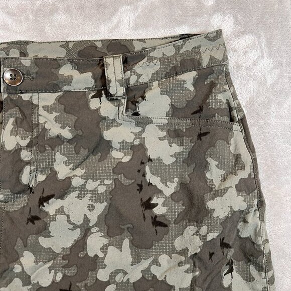 Eddie Bauer Adventurer‎ Skort Skirt Green Camo Womens Size 14 Pockets - Picture 8 of 10